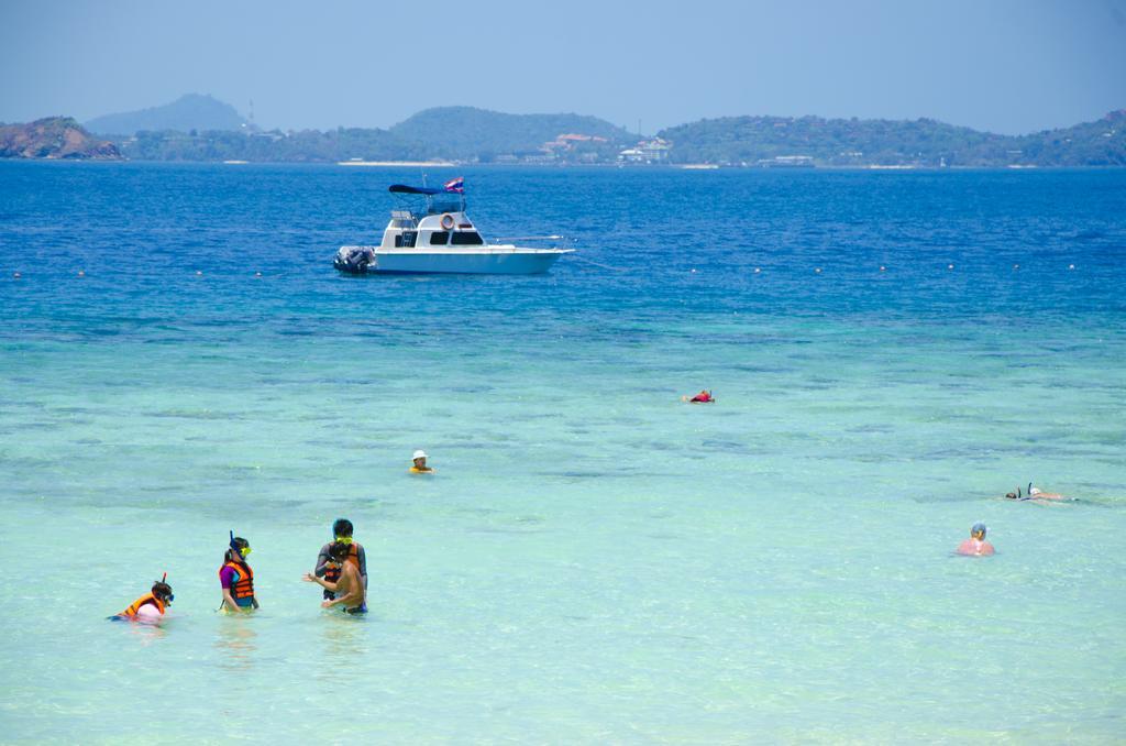 Phuket Coral Island Resort מראה חיצוני תמונה