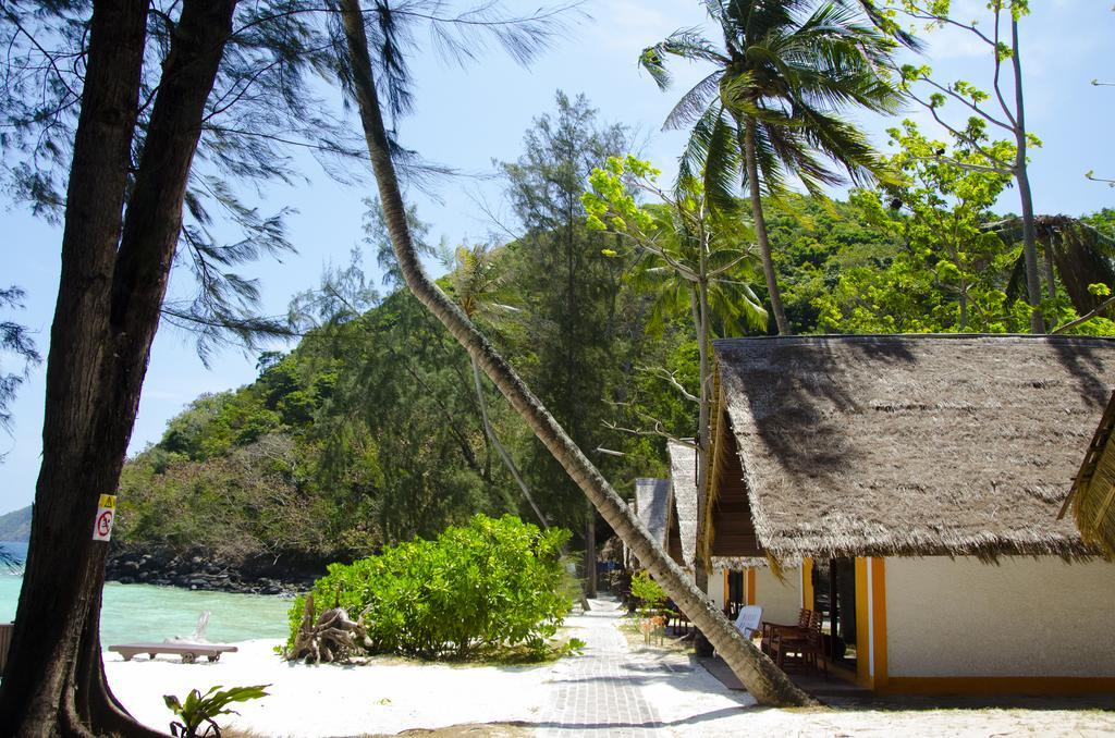 Phuket Coral Island Resort מראה חיצוני תמונה