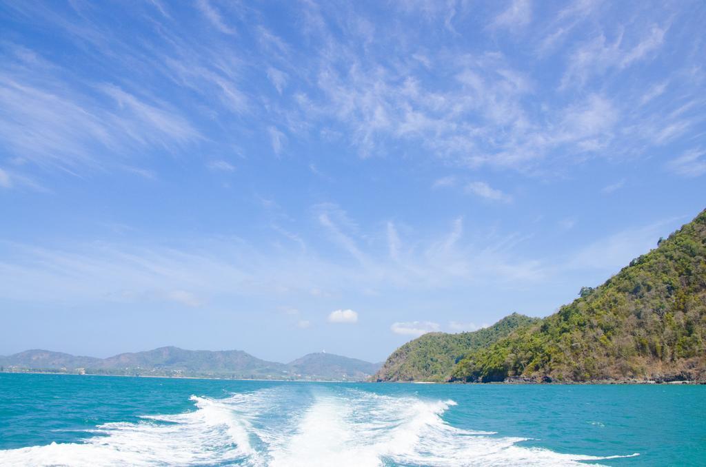 Phuket Coral Island Resort מראה חיצוני תמונה