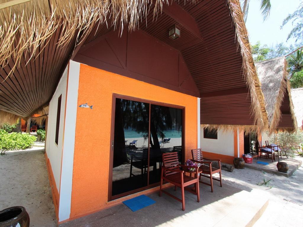 Phuket Coral Island Resort מראה חיצוני תמונה