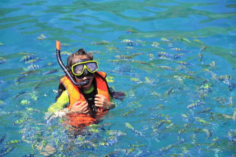 Phuket Coral Island Resort מראה חיצוני תמונה